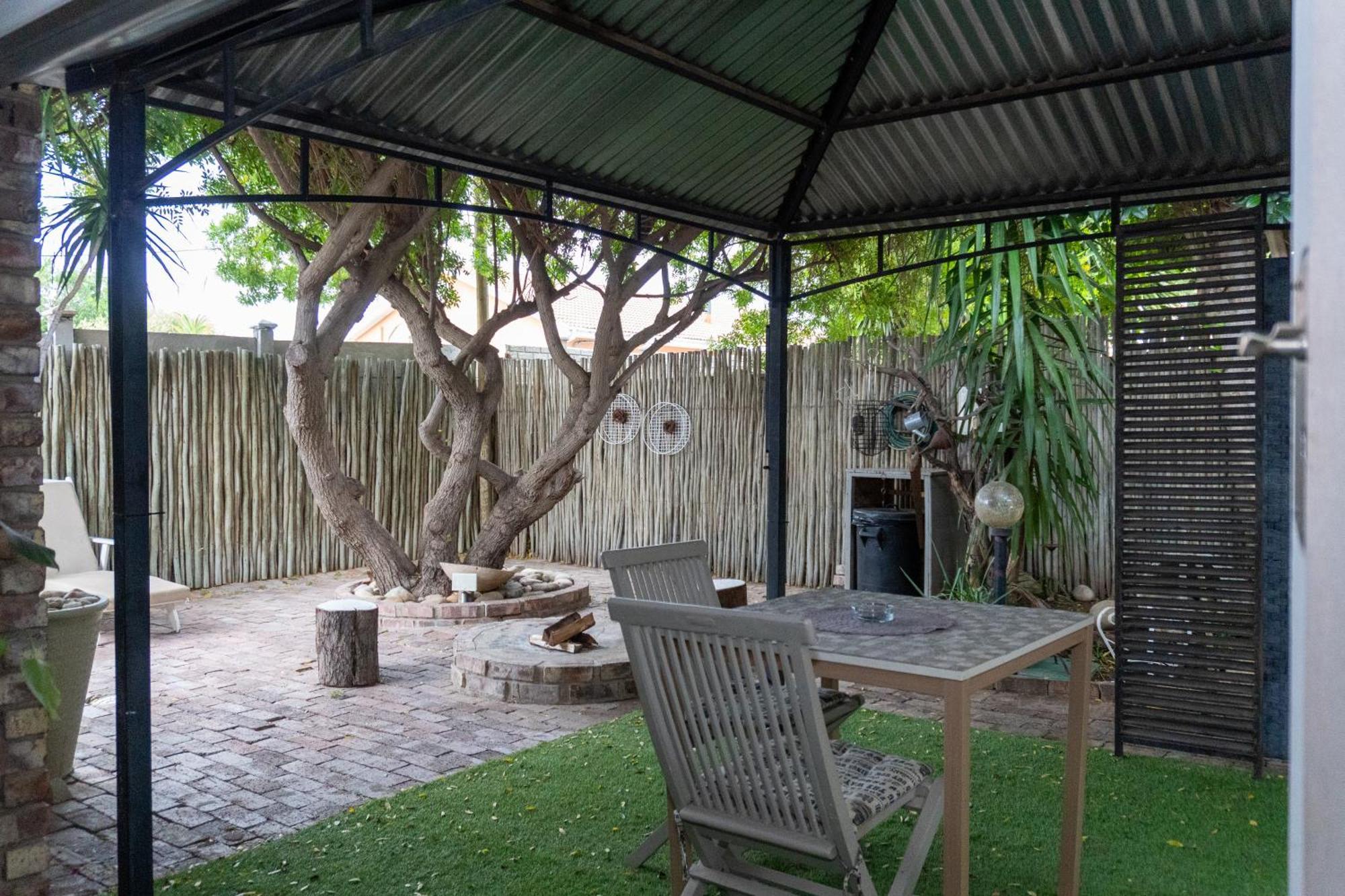 Earthbound Guest House Oudtshoorn Eksteriør bilde